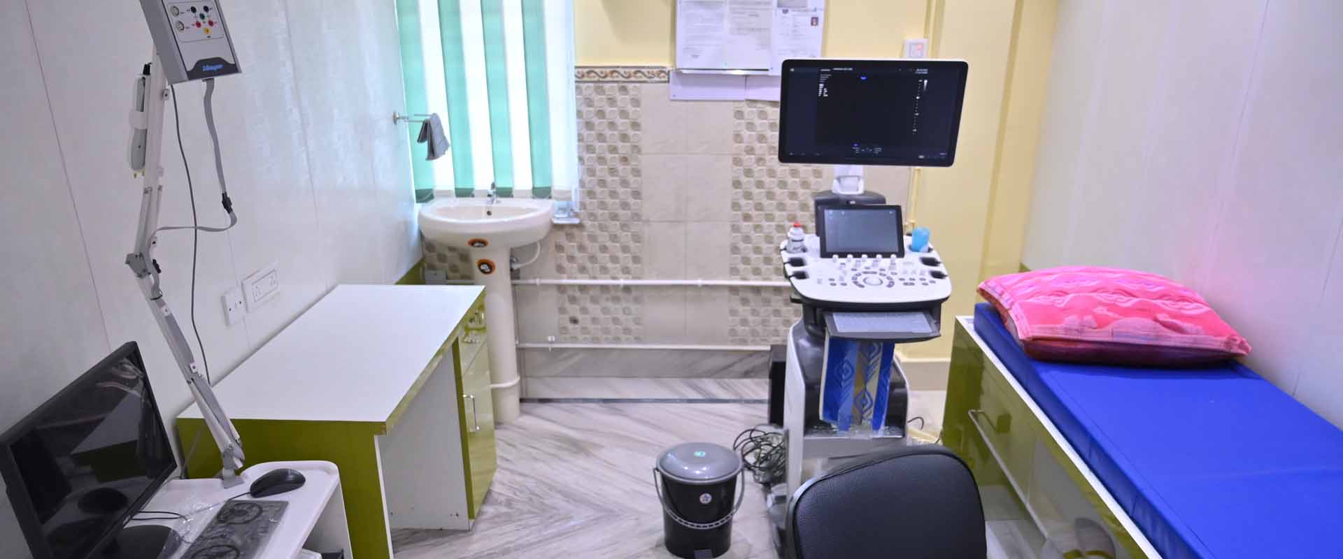 Anubhav Life Care anubhav-lifecare-usg-machine.jpg